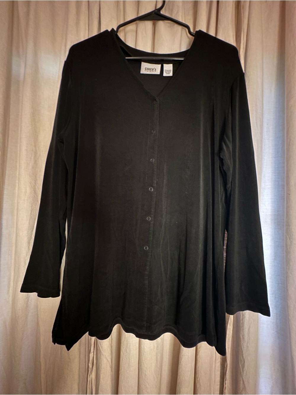 Chico's Black Button-Front V-Neck Long Sleeve Tunic